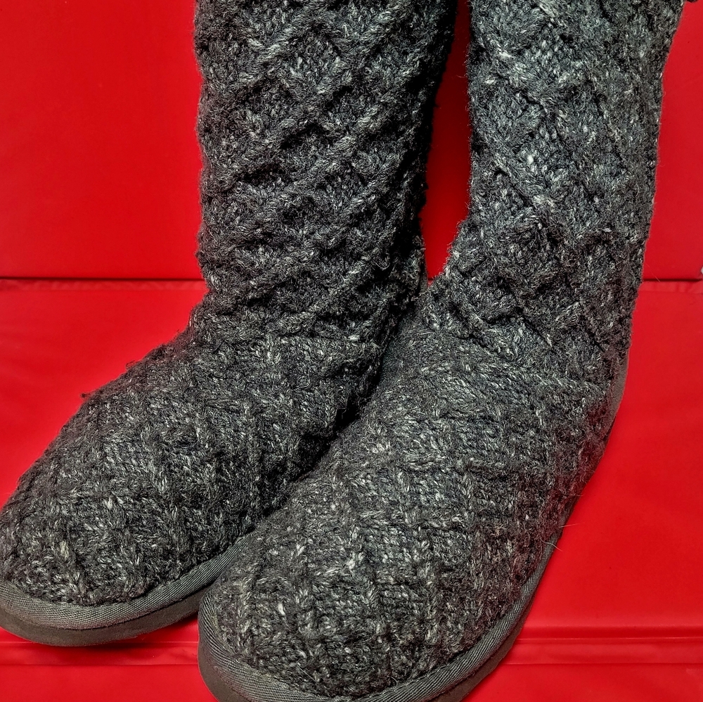 UGG Classic Lattice Cardy Knit Wool Blend Womens Charcoal Sweater Boots size 9 - Picture 7 of 12